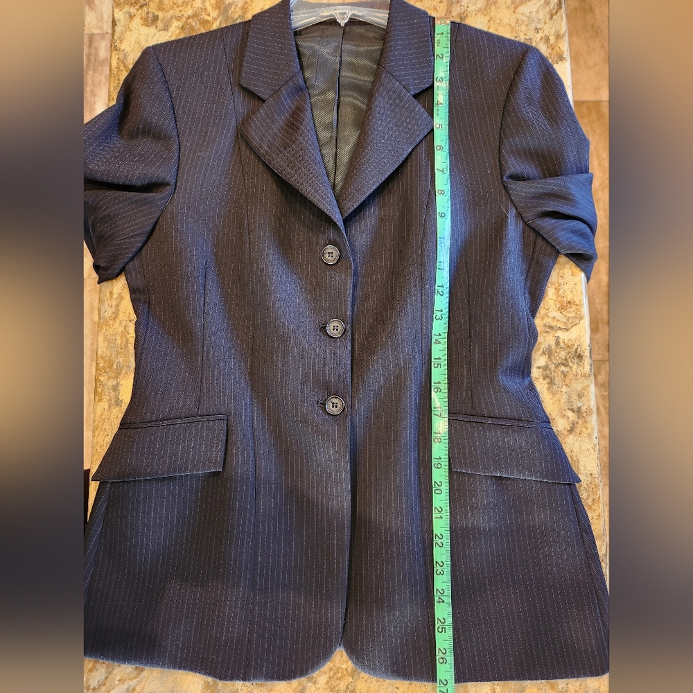 Women's R.J. Classic SEquestrian Showcoat Size R-10 - Picture 6 of 16